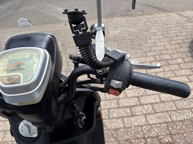 Sym en agm: sym fiddele 2 60s, sym tanik 50,agm retro 50. snorscooters - afbeelding 55 van  93