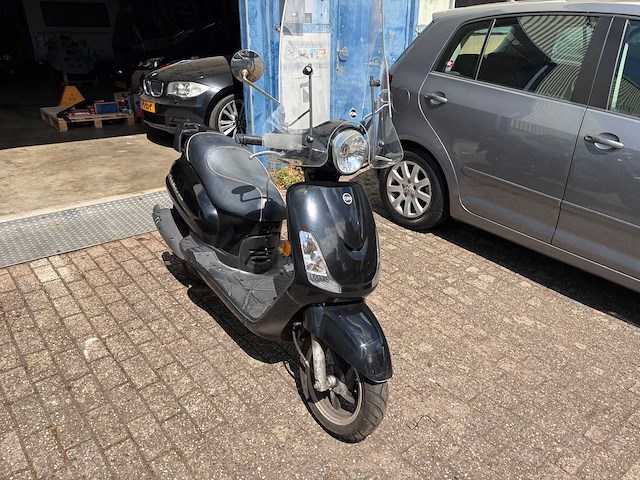 Sym en agm: sym fiddele 2 60s, sym tanik 50,agm retro 50. snorscooters - afbeelding 66 van  93