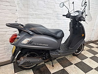 Sym fiddle 2 45 km bromscooter 4takt - afbeelding 5 van  7