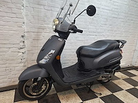 Sym fiddle 2 45 km bromscooter 4takt - afbeelding 2 van  7