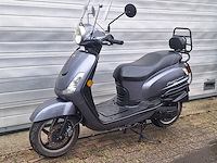 Sym fiddle 2 45 km bromscooter 4takt - afbeelding 1 van  6