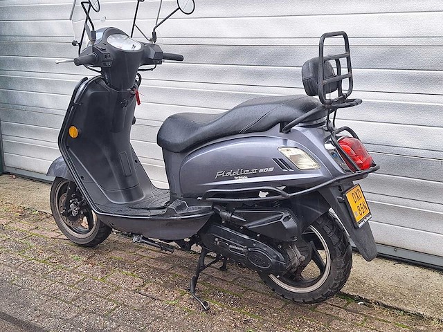 Sym fiddle 2 45 km bromscooter 4takt - afbeelding 2 van  6