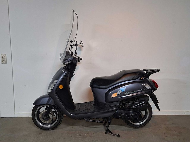 Sym fiddle 2 45 km bromscooter 4takt - afbeelding 1 van  7
