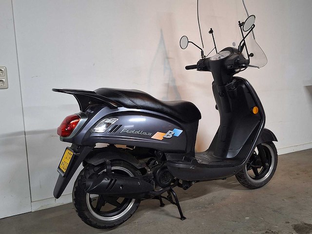 Sym fiddle 2 45 km bromscooter 4takt - afbeelding 5 van  7