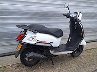 Sym fiddle 2 45 km bromscooter 4takt - afbeelding 5 van  5