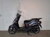 Sym fiddle 2 45 km bromscooter 4takt - afbeelding 1 van  7