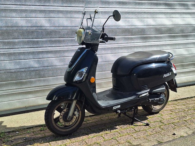 Sym fiddle 3 45km bromscooter 4-takt - afbeelding 2 van  7