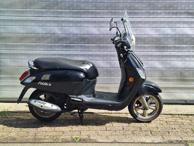 Sym fiddle 3 45km bromscooter 4-takt - afbeelding 7 van  7