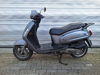 Sym fiddle 45 km bromscooter 4takt - afbeelding 1 van  2