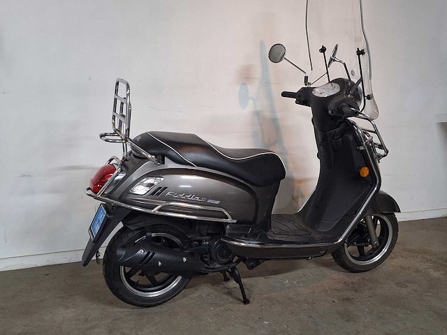 Sym fiddle ii 25km snorscooter 4-takt - afbeelding 4 van  7