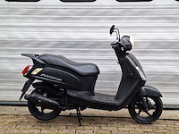 Sym fiddle ii 45km bromscooter 4-takt - afbeelding 4 van  6