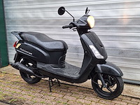 Sym fiddle ii 45km bromscooter 4-takt - afbeelding 5 van  6