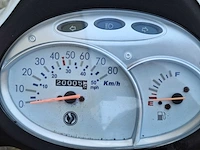 Sym fiddle ii 45km bromscooter 4-takt - afbeelding 6 van  6