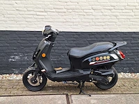 Sym fiddle ii 45km bromscooter 4-takt