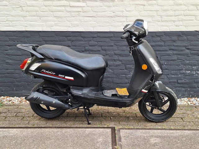 Sym fiddle ii 45km bromscooter 4-takt - afbeelding 4 van  7