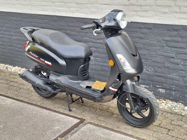 Sym fiddle ii 45km bromscooter 4-takt - afbeelding 5 van  7