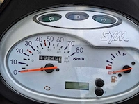 Sym fiddle ii 45km bromscooter 4-takt - afbeelding 7 van  7