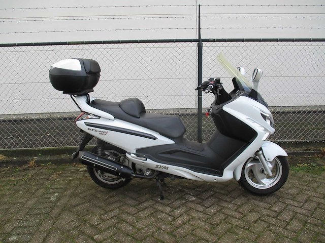 Sym gts 300i evo - motoscooter - motorfiets - afbeelding 8 van  11