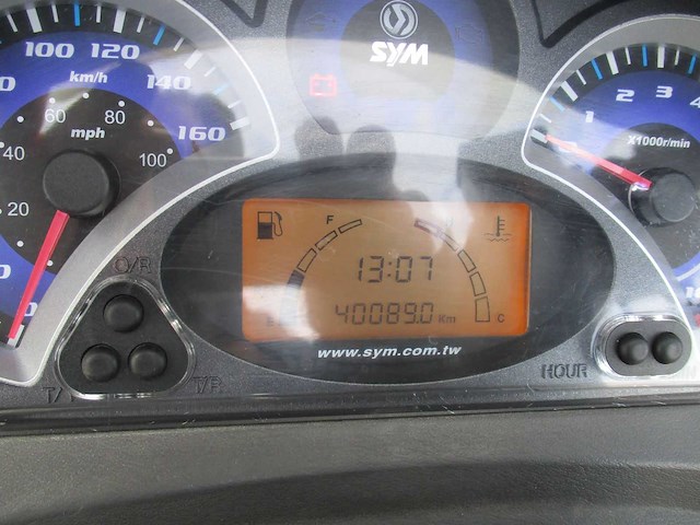 Sym gts 300i evo - motoscooter - motorfiets - afbeelding 3 van  11