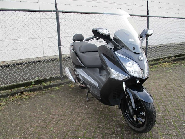 Sym joy max - motorscooter - 125i - motorfiets - afbeelding 7 van  11