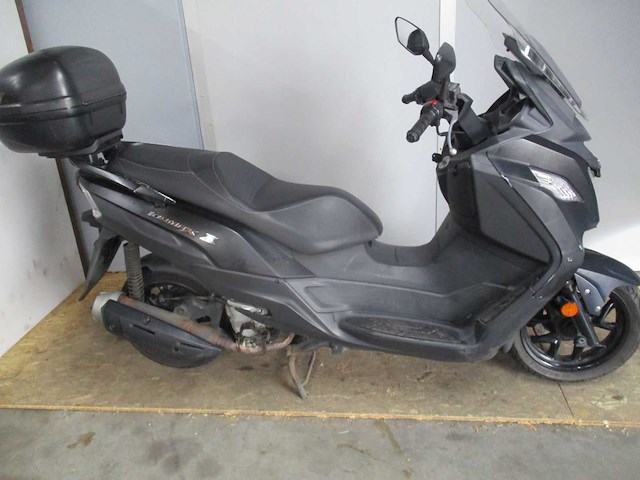 Sym joymax z e4 - motorscooter - abs - motorcycle - afbeelding 8 van  11
