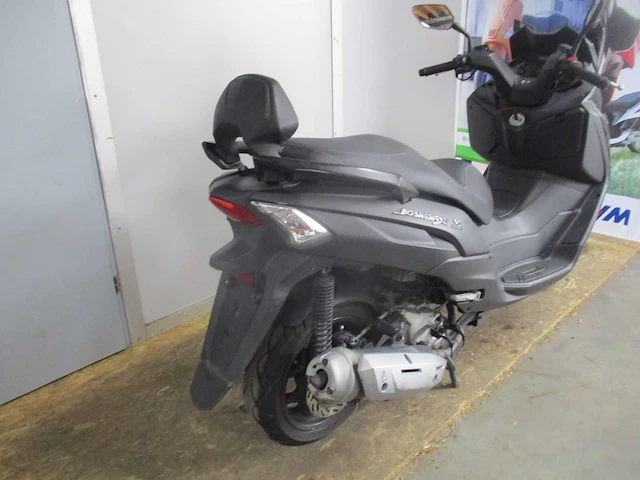 Sym joymax_z - motorscooter - cbs braking systeem - motorcycle - afbeelding 11 van  12