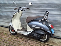 Sym mio 25km snorscooter 4-takt - afbeelding 5 van  7