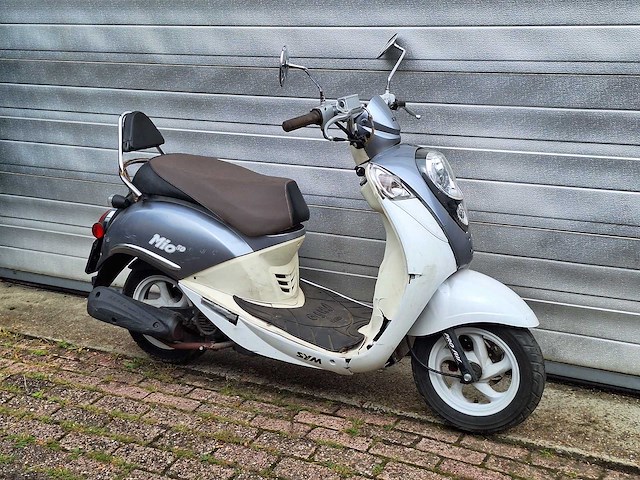 Sym mio 25km snorscooter 4-takt - afbeelding 7 van  7