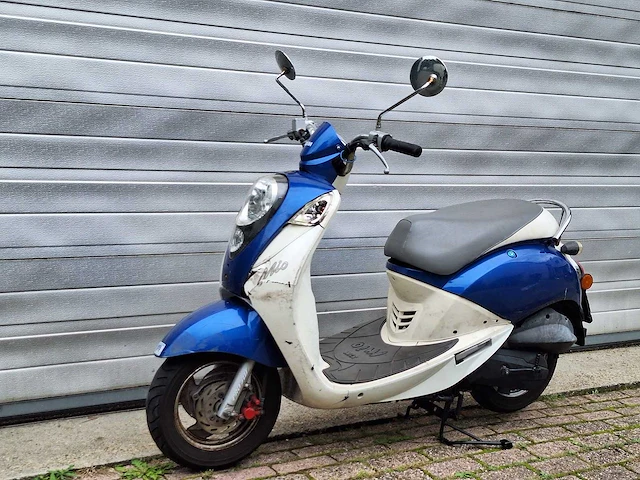 Sym mio 25km snorscooter 4-takt - afbeelding 2 van  7