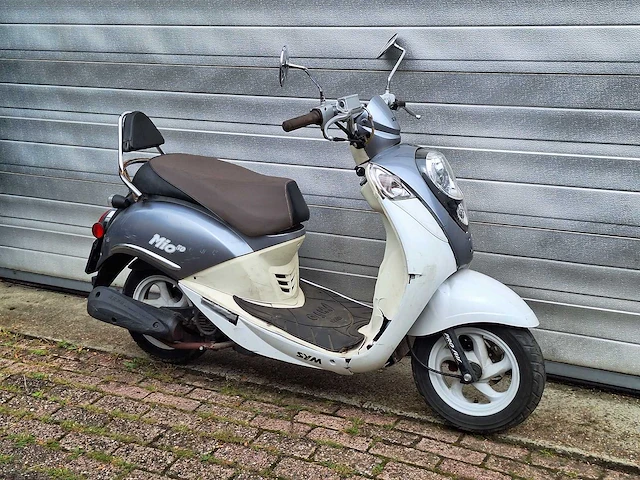 Sym mio 25km snorscooter 4-takt - afbeelding 6 van  7