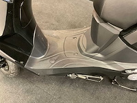 Sym mio electric e-scooter - afbeelding 5 van  34