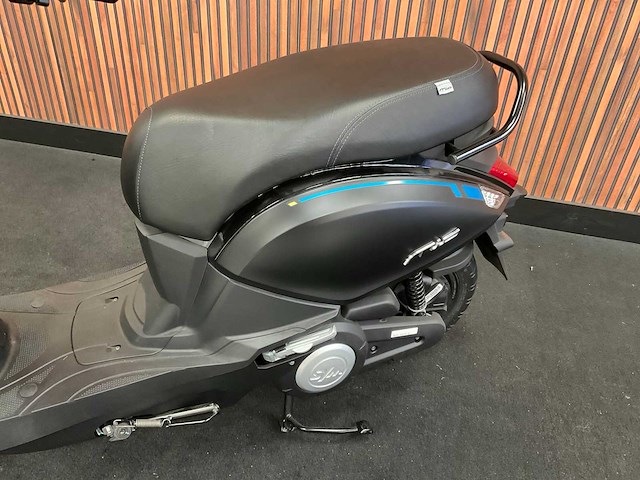 Sym mio electric e-scooter - afbeelding 6 van  34