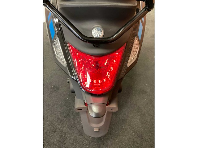 Sym mio electric e-scooter - afbeelding 11 van  34