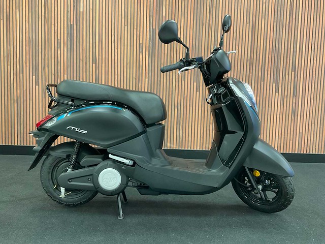 Sym mio electric e-scooter - afbeelding 1 van  34