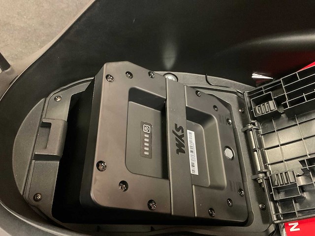 Sym mio electric e-scooter - afbeelding 17 van  34