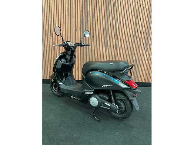 Sym mio electric e-scooter - afbeelding 20 van  34