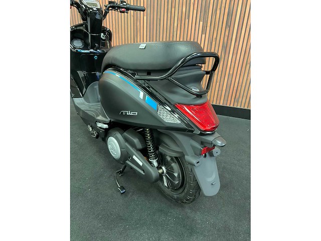 Sym mio electric e-scooter - afbeelding 21 van  34