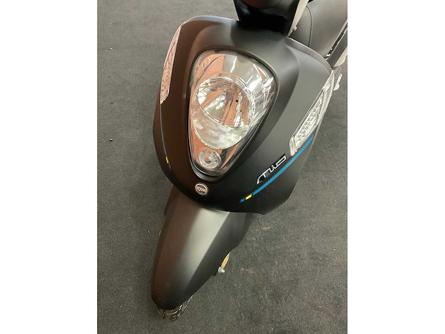 Sym mio electric e-scooter - afbeelding 24 van  34