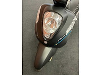 Sym mio electric e-scooter - afbeelding 24 van  34