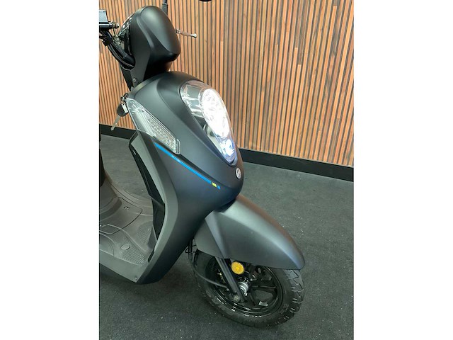 Sym mio electric e-scooter - afbeelding 25 van  34