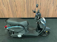 Sym mio electric e-scooter - afbeelding 26 van  34