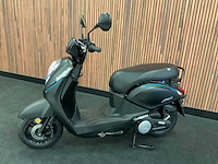 Sym mio electric e-scooter - afbeelding 29 van  34