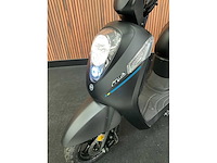 Sym mio electric e-scooter - afbeelding 31 van  34