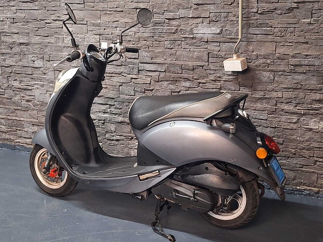 Sym mio sport 25km snorscooter 4-takt - afbeelding 3 van  7