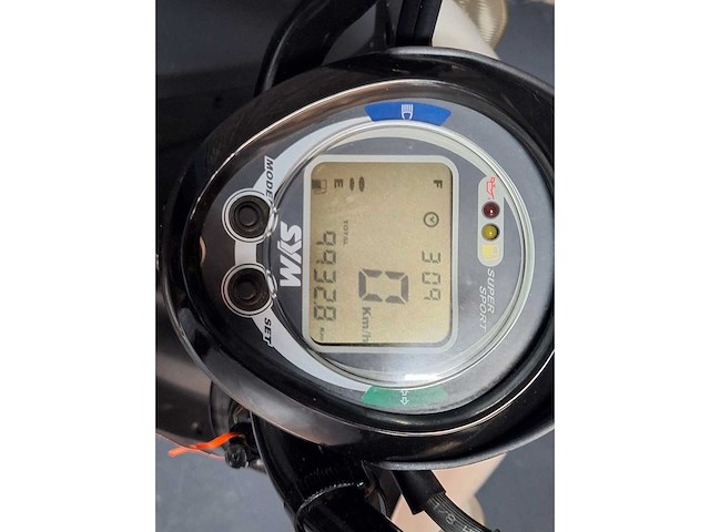 Sym mio sport 25km snorscooter 4-takt - afbeelding 4 van  7