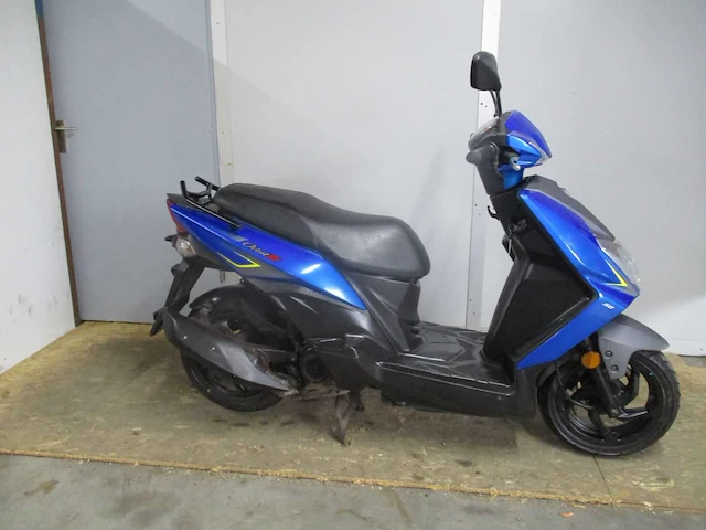 Sym orbit 3 - snorscooter - e5 4t injectie - scooter - afbeelding 8 van  11