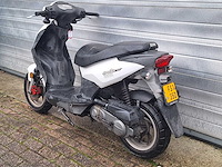 Sym orbit 45 km bromscooter 4takt - afbeelding 3 van  7