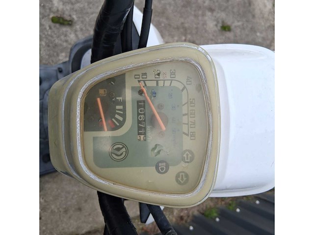 Sym snorscooter tonik motorcycle - afbeelding 7 van  8