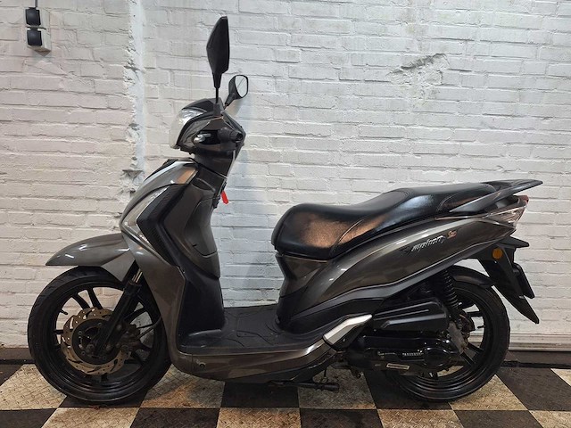 Sym symphony st 45 km bromscooter 4takt - afbeelding 1 van  7