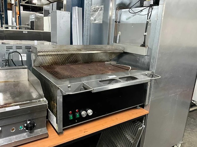 Synergy grill st 900 gas grill - afbeelding 1 van  8